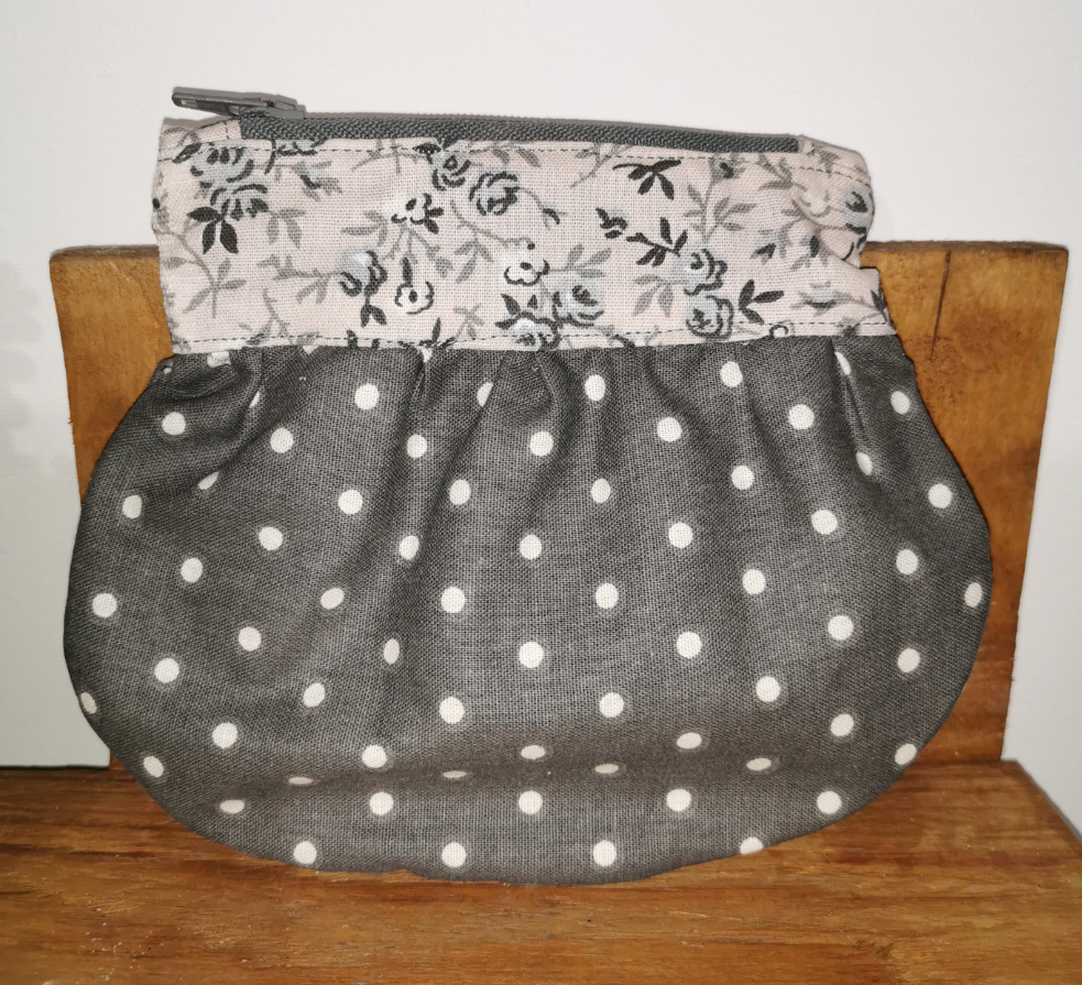 Porte monnaie boule gris zippé