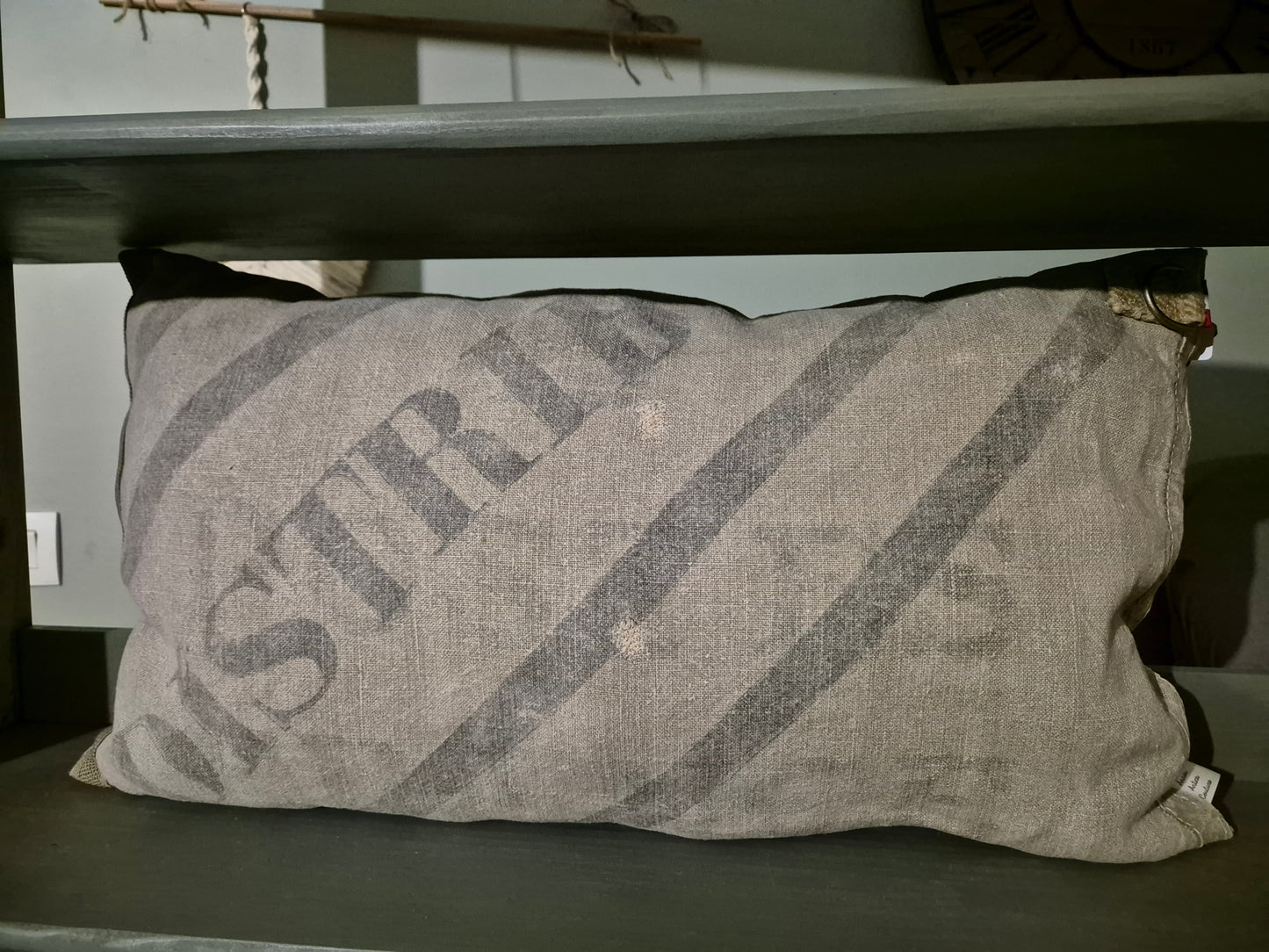 Coussin en chanvre des années 40-50 et laine de mouton