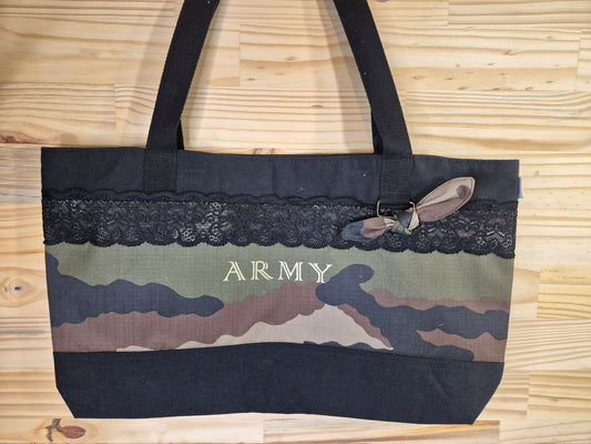 Cabas sac, tissu toile de coton camouflage et dentelle