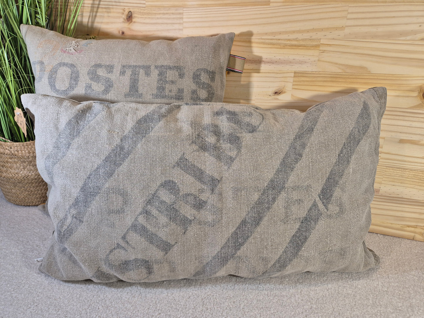 Coussin en chanvre des années 40-50 et laine de mouton