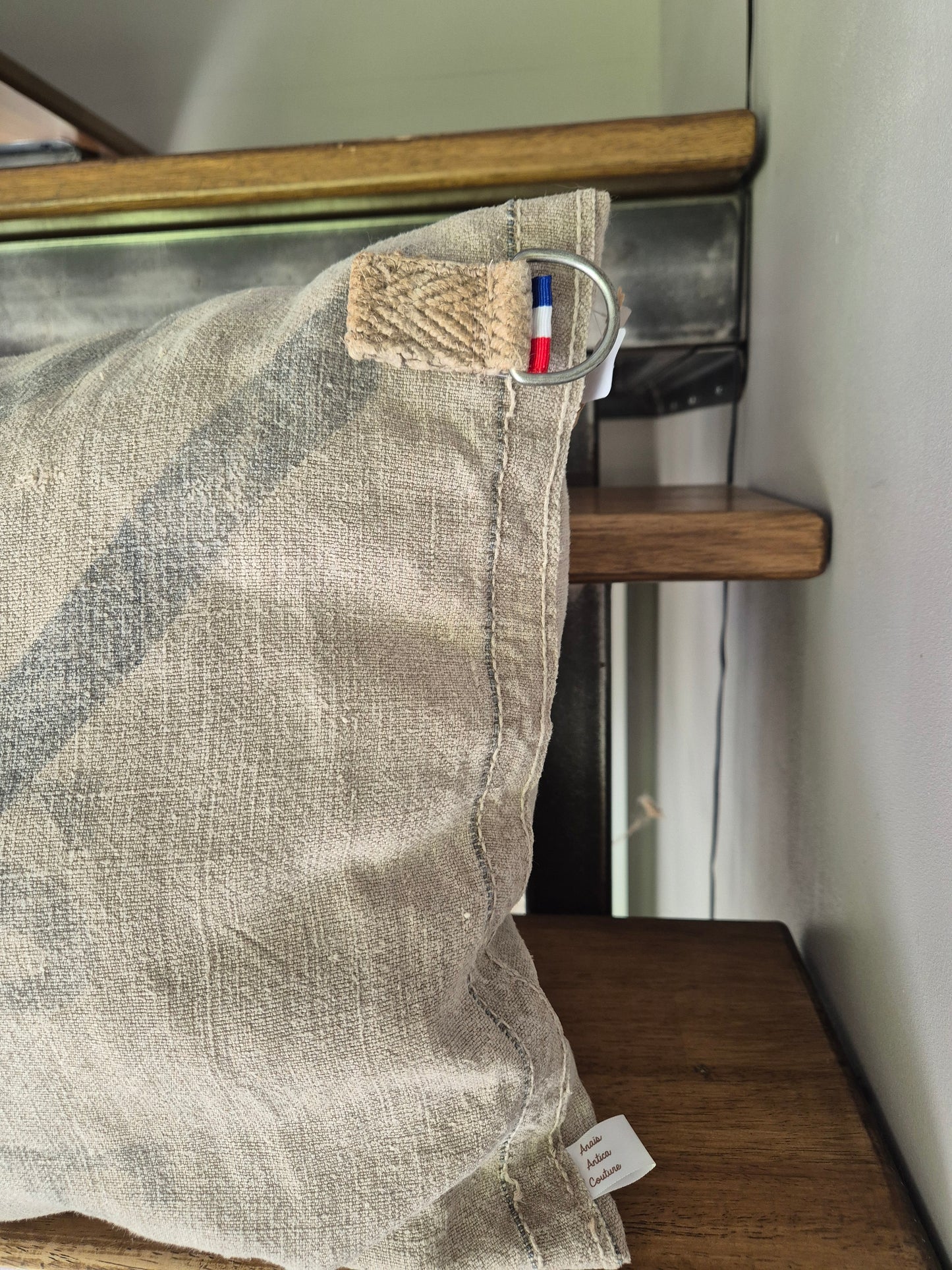 Coussin en chanvre des années 40-50 et laine de mouton