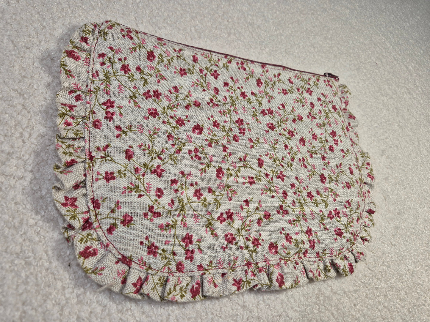 Trousse volantée en lin