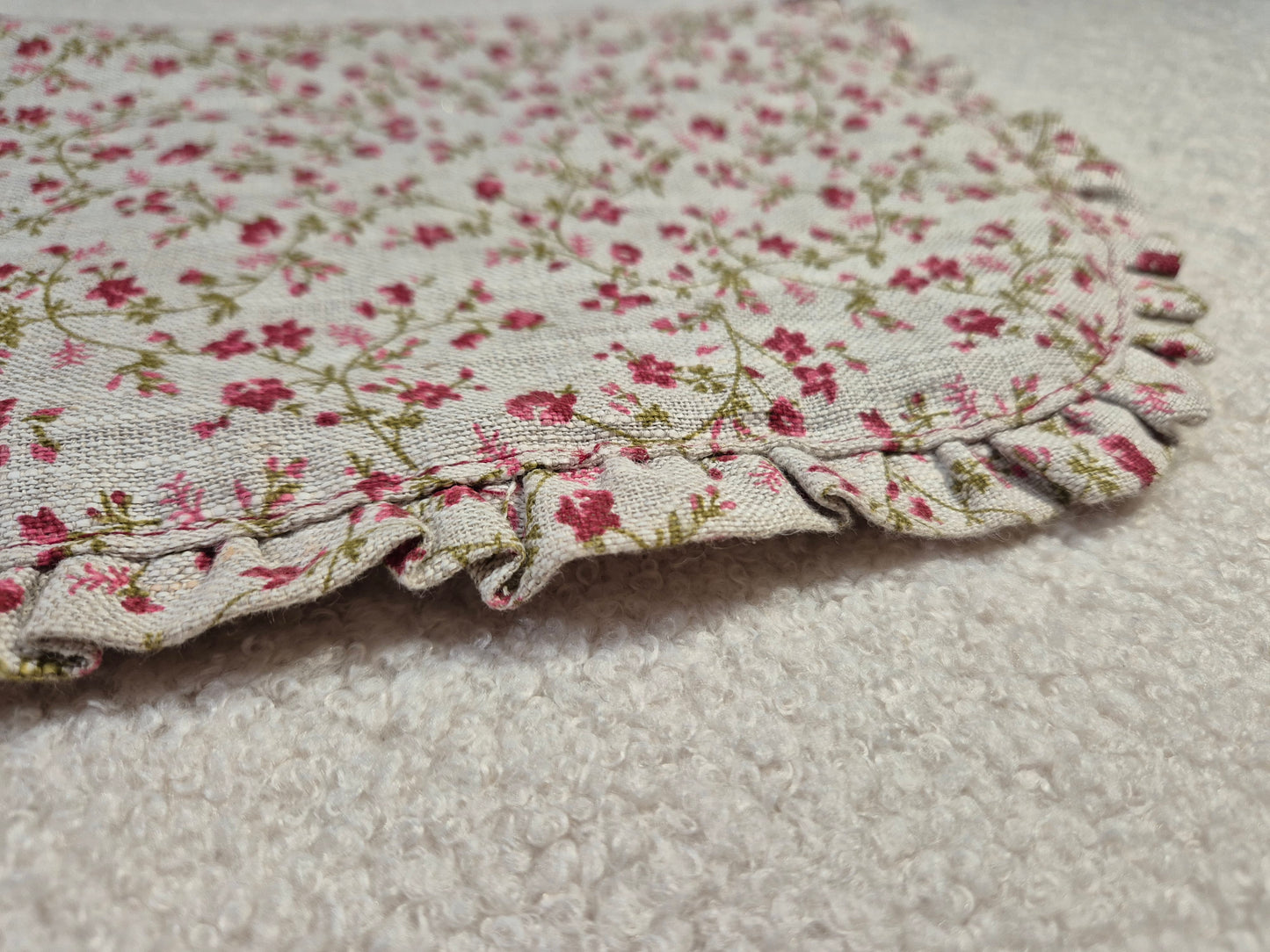 Trousse volantée en lin