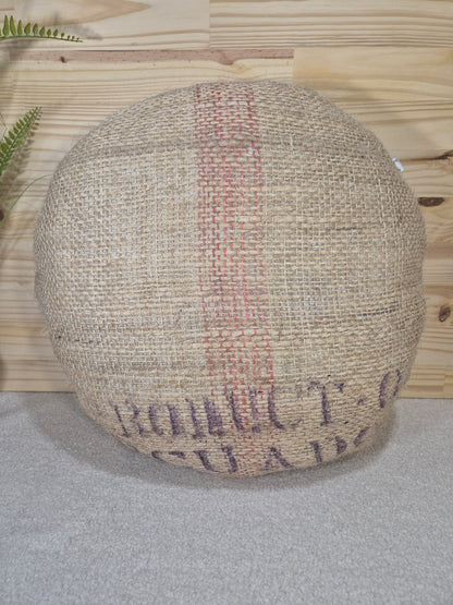 Coussin en toile de jute ancienne