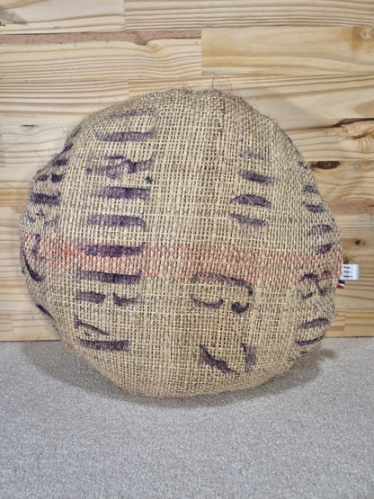 Coussin en toile de jute ancienne