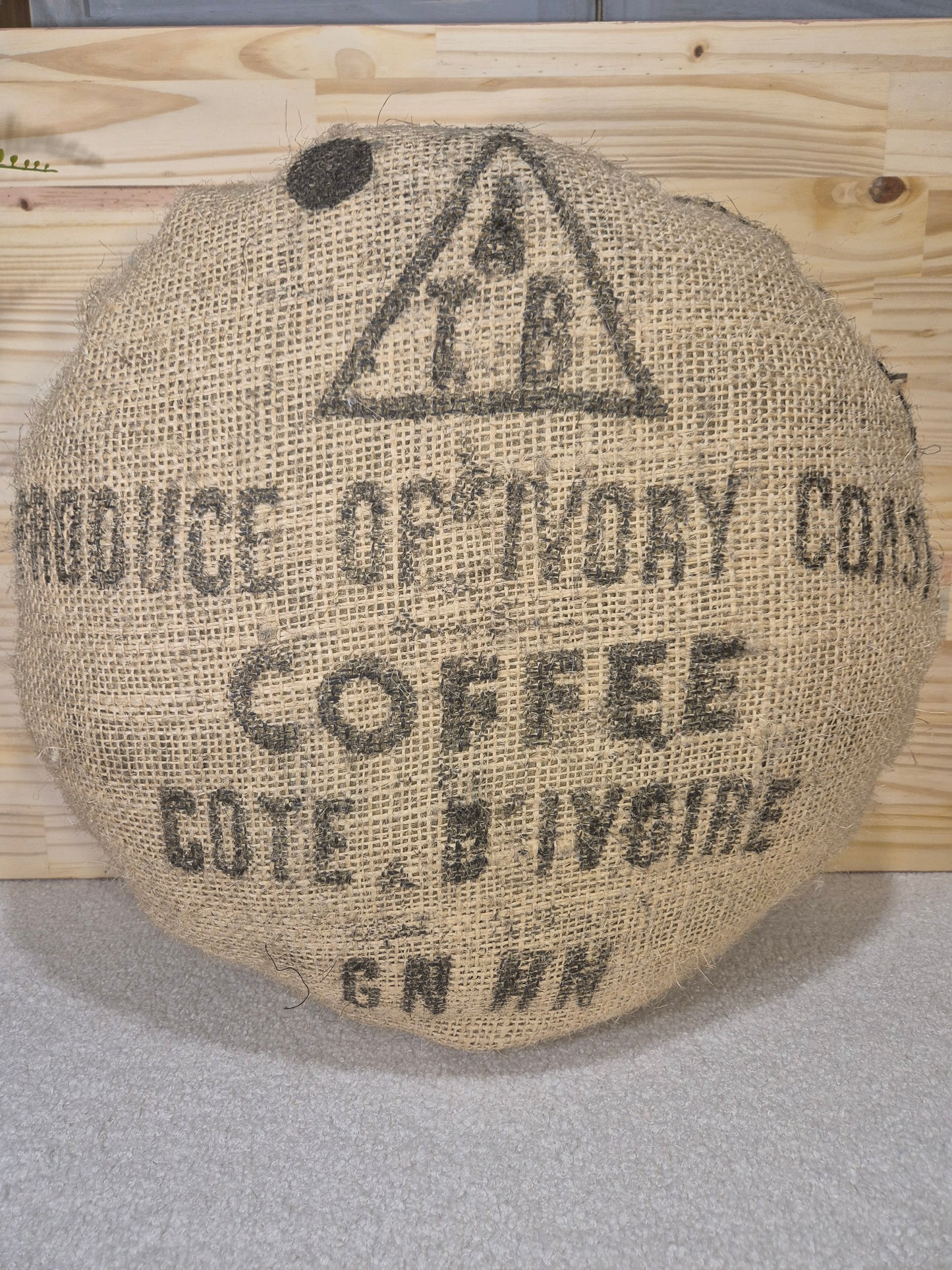 Coussin en toile de jute ancienne