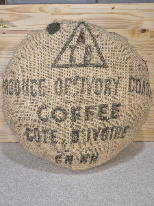 Coussin en toile de jute ancienne