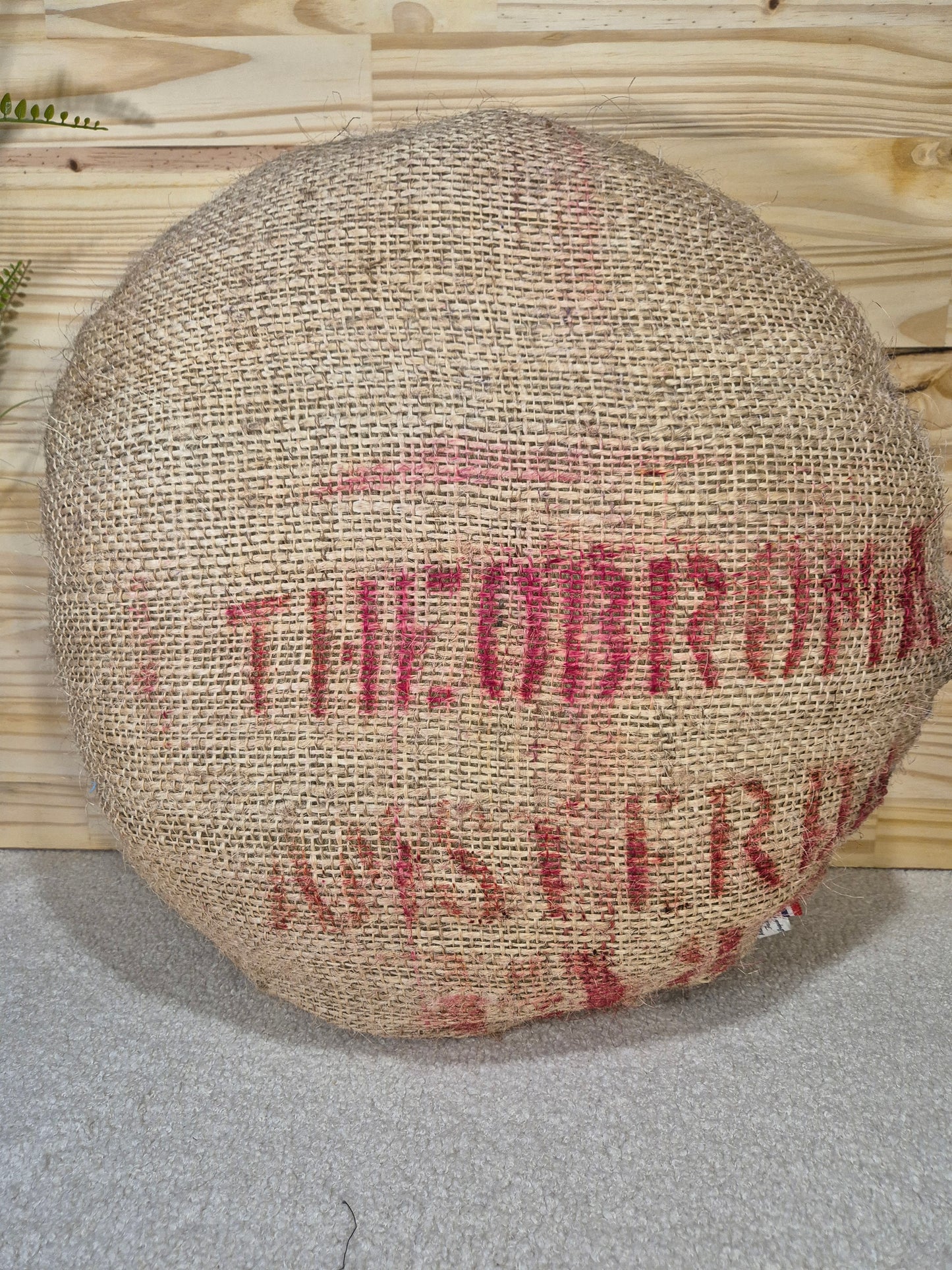 Coussin en toile de jute ancienne