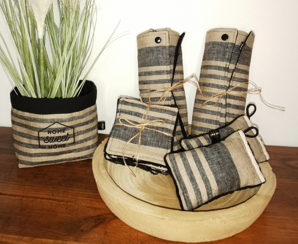 Panière en lin avec 7 lingettes