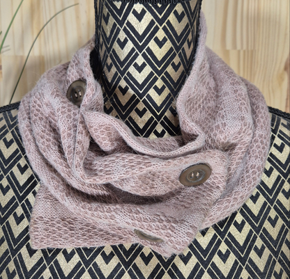 Tour de cou en lainage rose